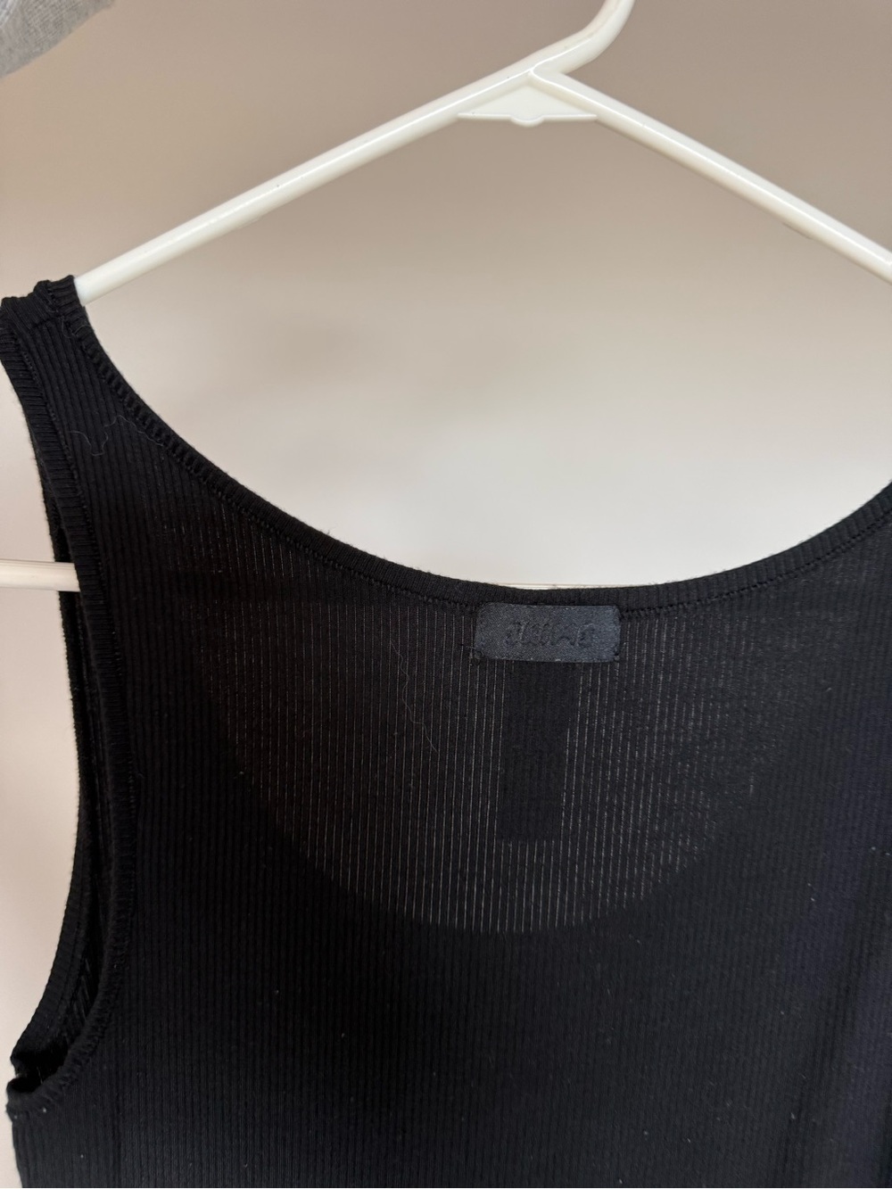 Skims Ribbed Tank - Picture 4 of 4